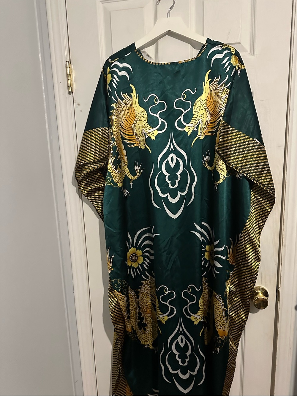 Goddess by Winlar Luxury Satin Caftan Loungewear – Emerald Green Floral, OSFM